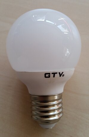 LED žárovka závit E27, 5W, 470Lm, teplá bílá