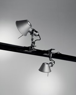 Italská lampička s klipem A010800 Artemide TOLOMEO MICRO pinza alu